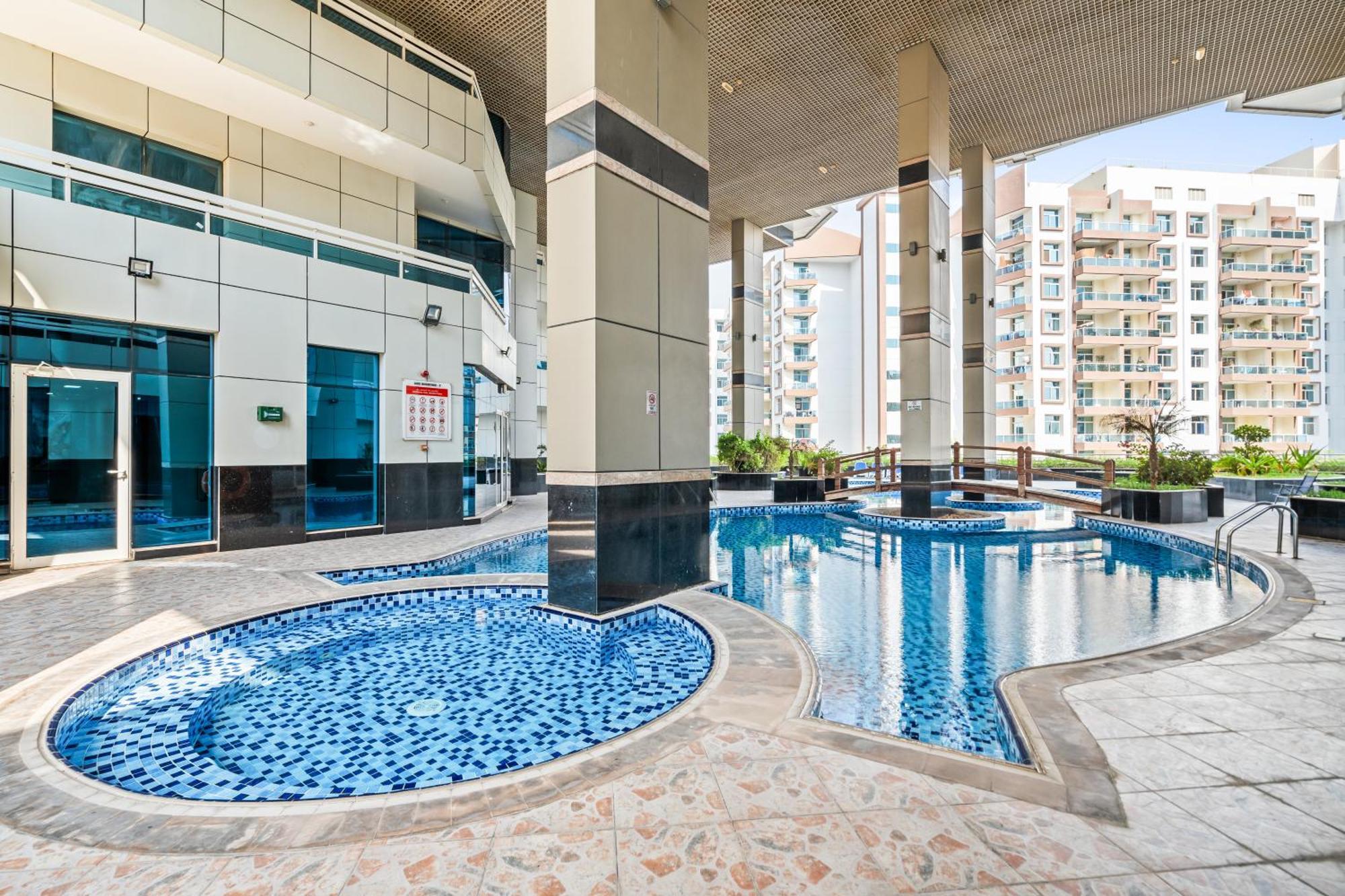 Cozy 1 Bedroom In Axis 2 Dso Apartment